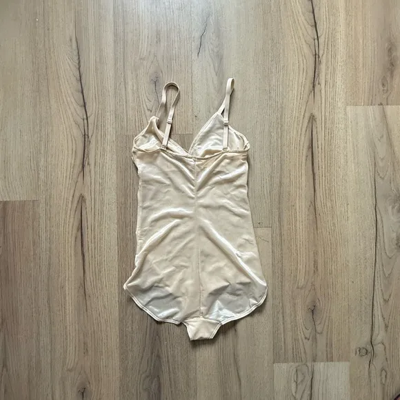 SKIMS Seamless Sculpt Brief Bodysuit