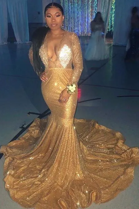 Sparkling Appliques Fit and Flare Prom Dresses Alluring Chic V-neck Gold Long Sleeves Evening Gowns