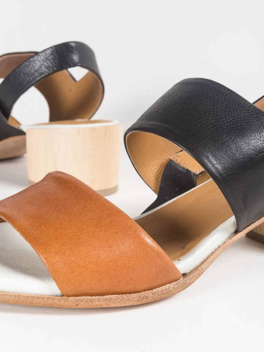 tares sandal