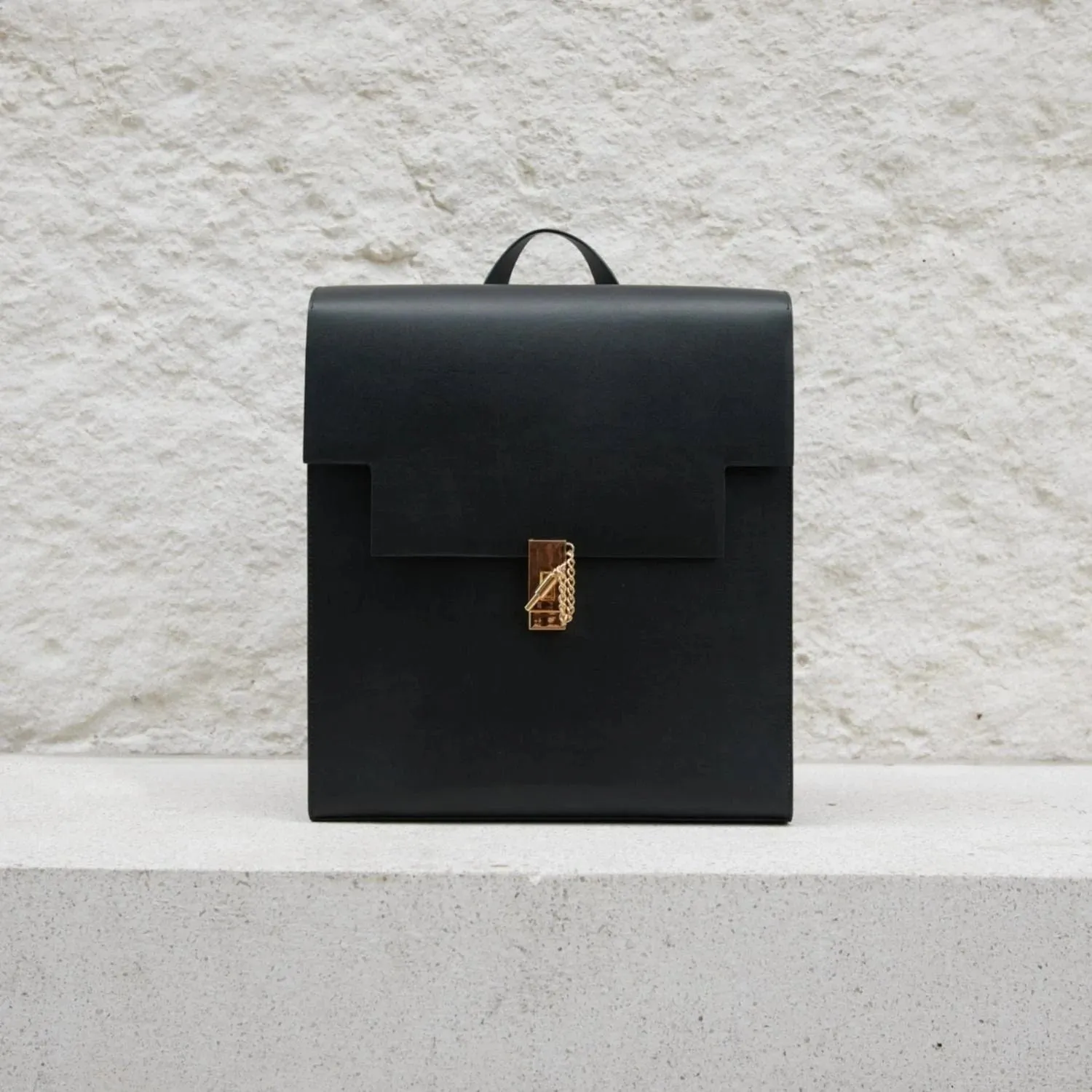 The WEEK/DAY Cactus Leather Vegan Tailored Tote | Black
