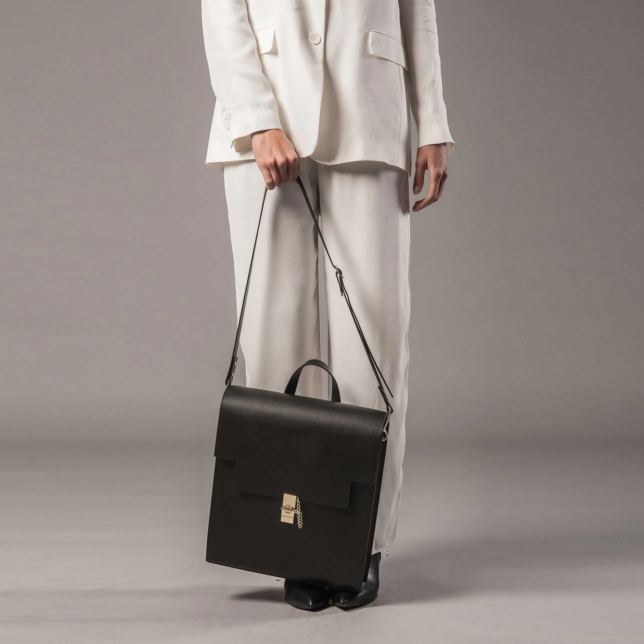 The WEEK/DAY Cactus Leather Vegan Tailored Tote | Black