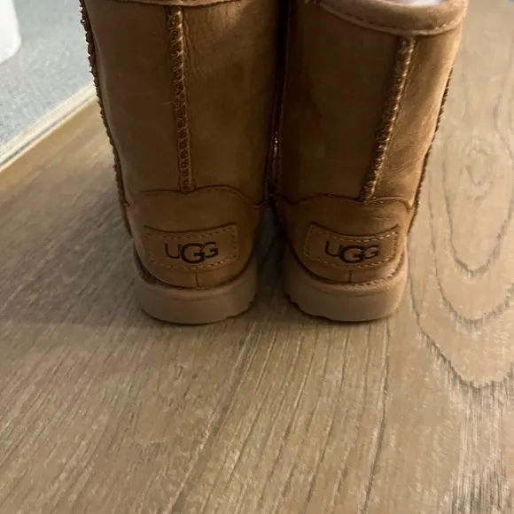 Ugg Toddler Classic
