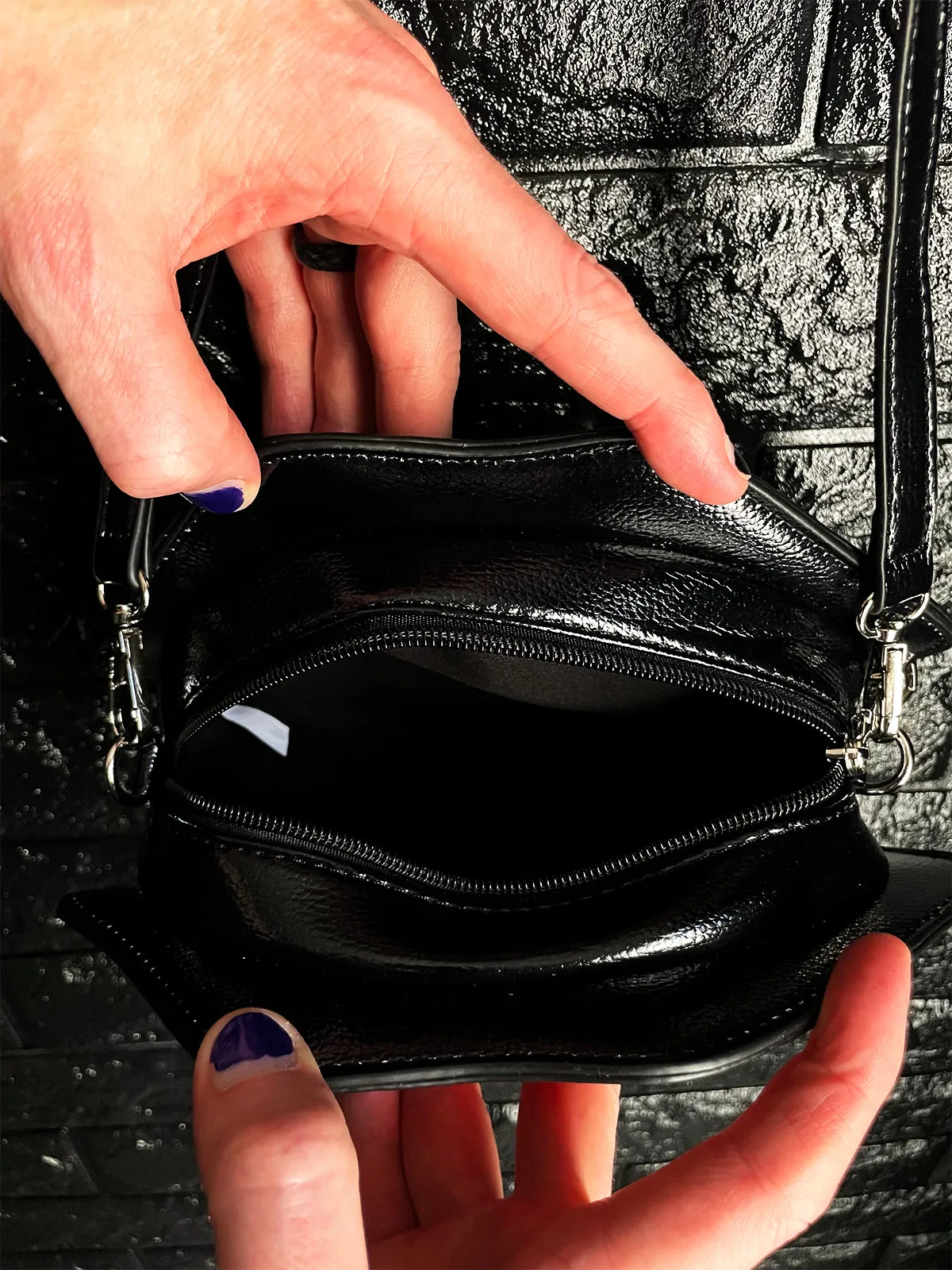 Vamp Lips Handbag Purse / Faux Leather