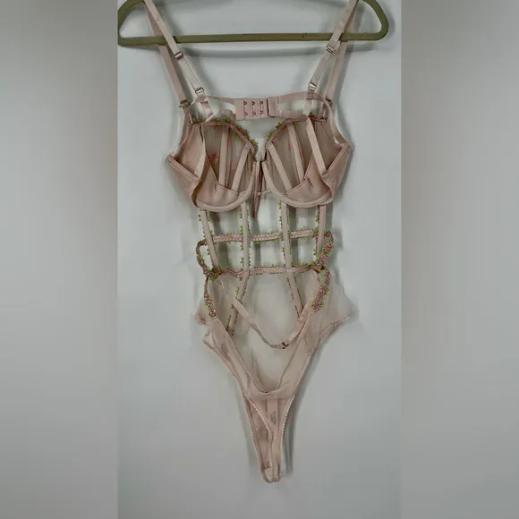 Victoria’s Secret Wicked unlined Rosebud Teddy