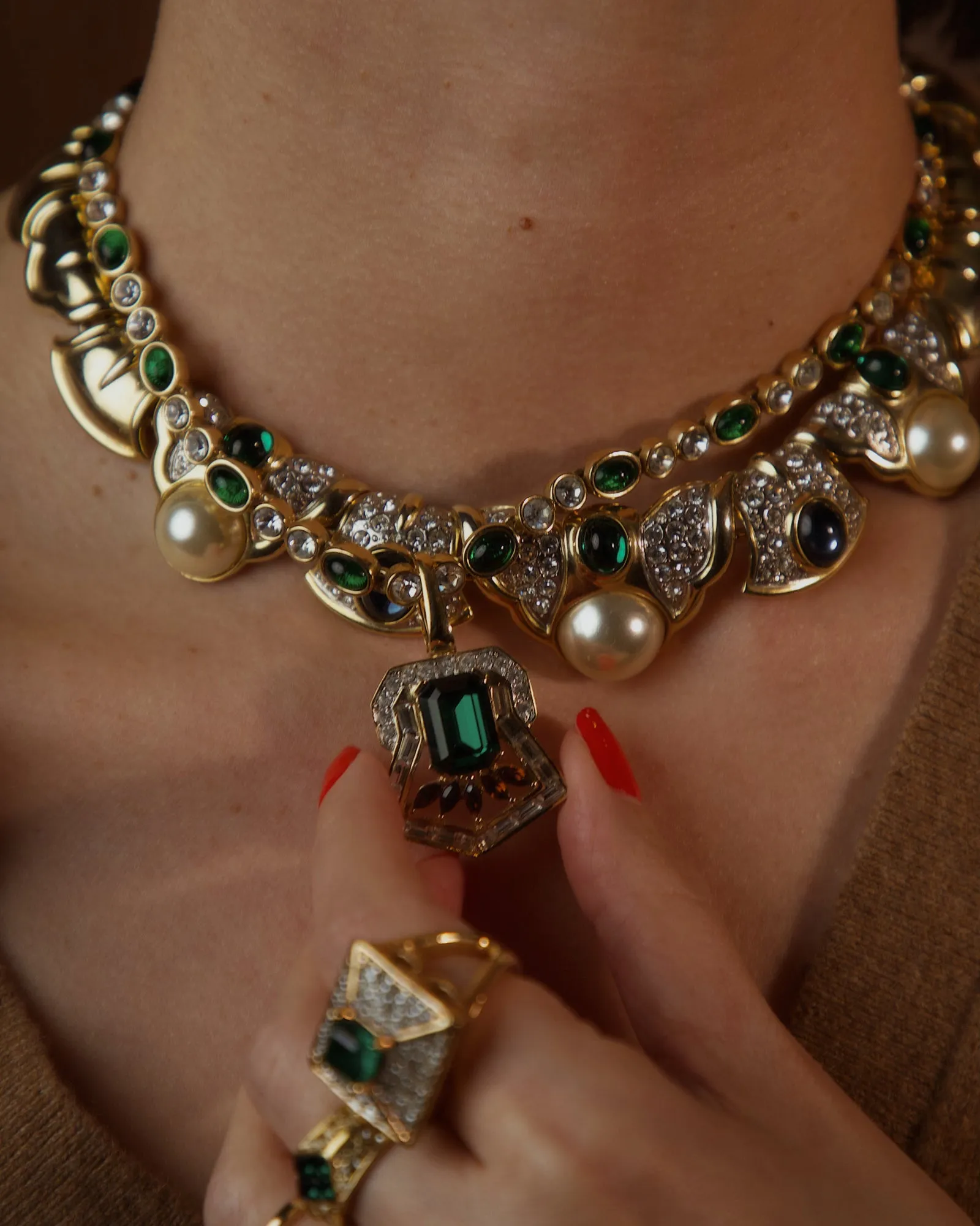 Vintage Butler Emerald Crystal Set
