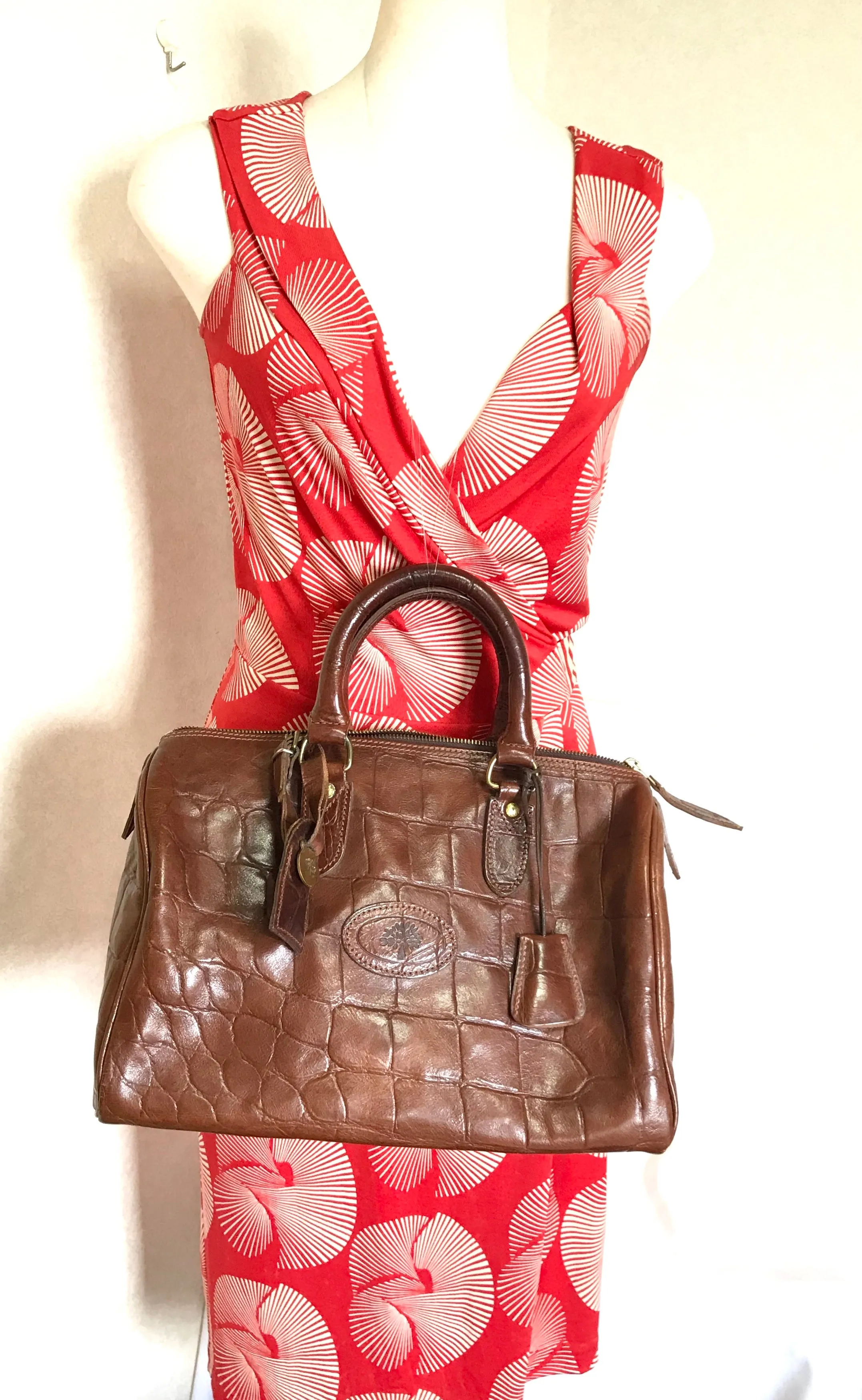 Vintage Mulberry brown croc embossed leather speedy bag style handbag. Classic unisex purse by Roger Saul. Must have bag.