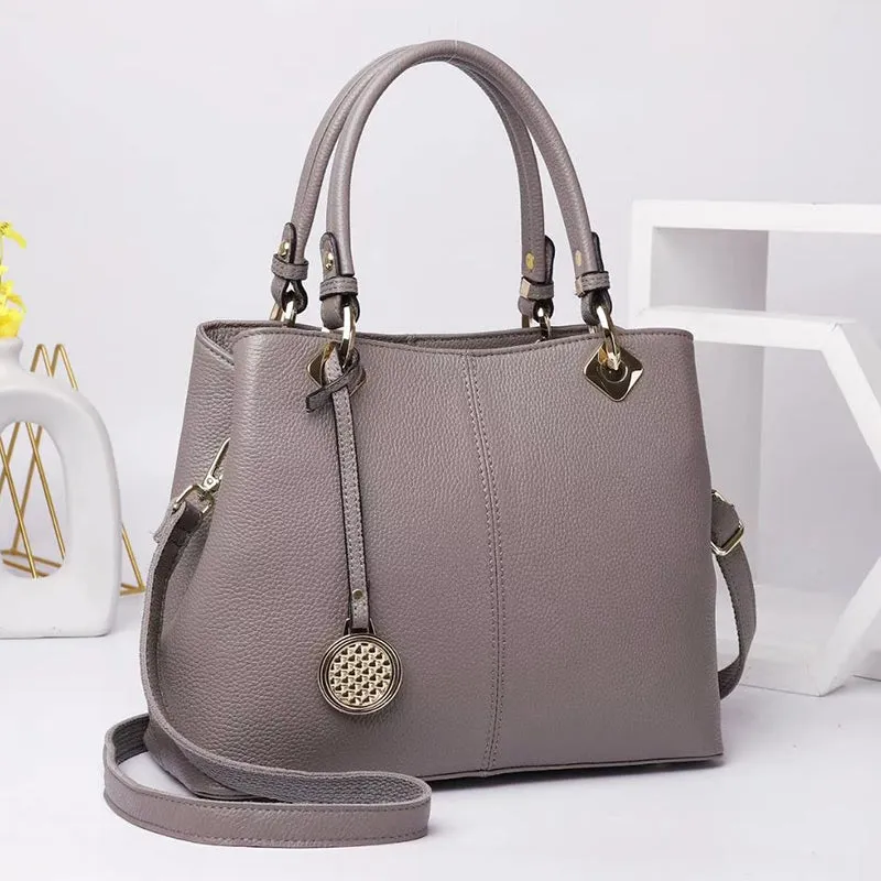 Zhilla Pendant Tote